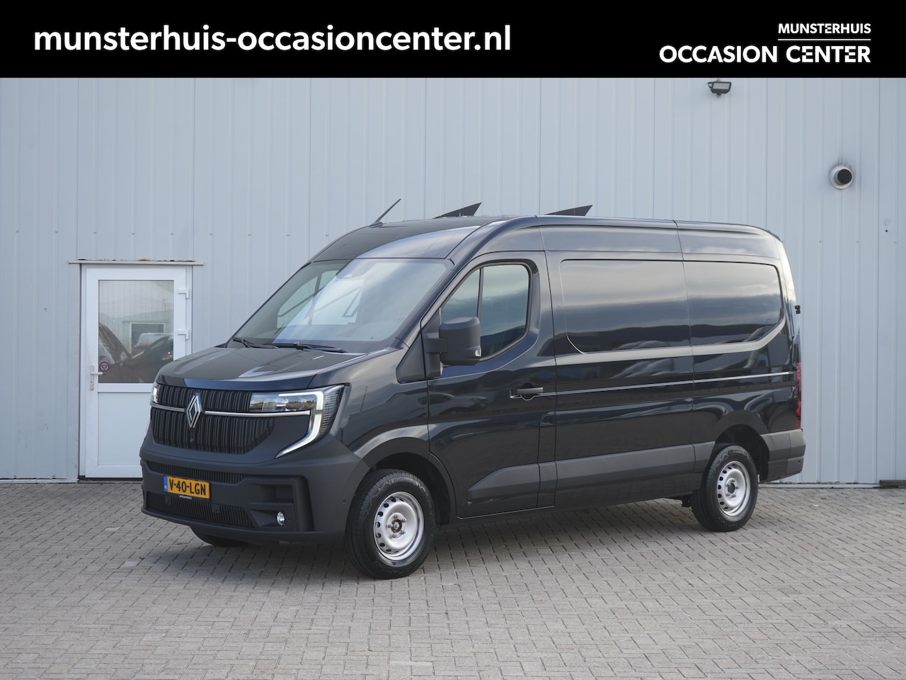 Renault Master - T35 2.0 dCi 170 L2H2 Extra - VOORRAADVOORDEEL - Achteruitrijcamera - Cruise Control - Appl - AutoWereld.nl