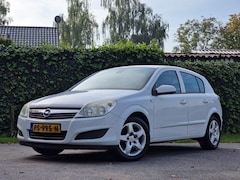 Opel Astra - 1.4 Essentia APK 10-2025 I Handelsprijs I Zo ingeruild, zo weg