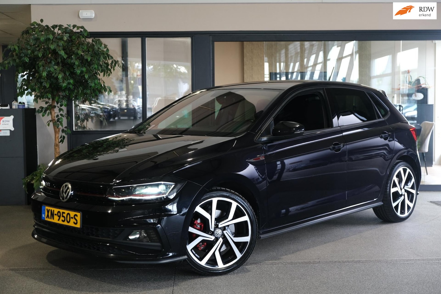 Volkswagen Polo - 2.0 TSI GTI DSG 200PK Navi Virtual ACC Cam PDC - AutoWereld.nl