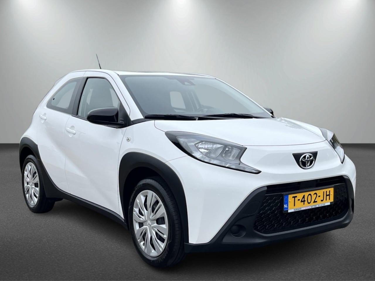 Toyota Aygo X - 1.0 VVT-i Play | Apple Carplay | Android Auto / Cruise control - AutoWereld.nl