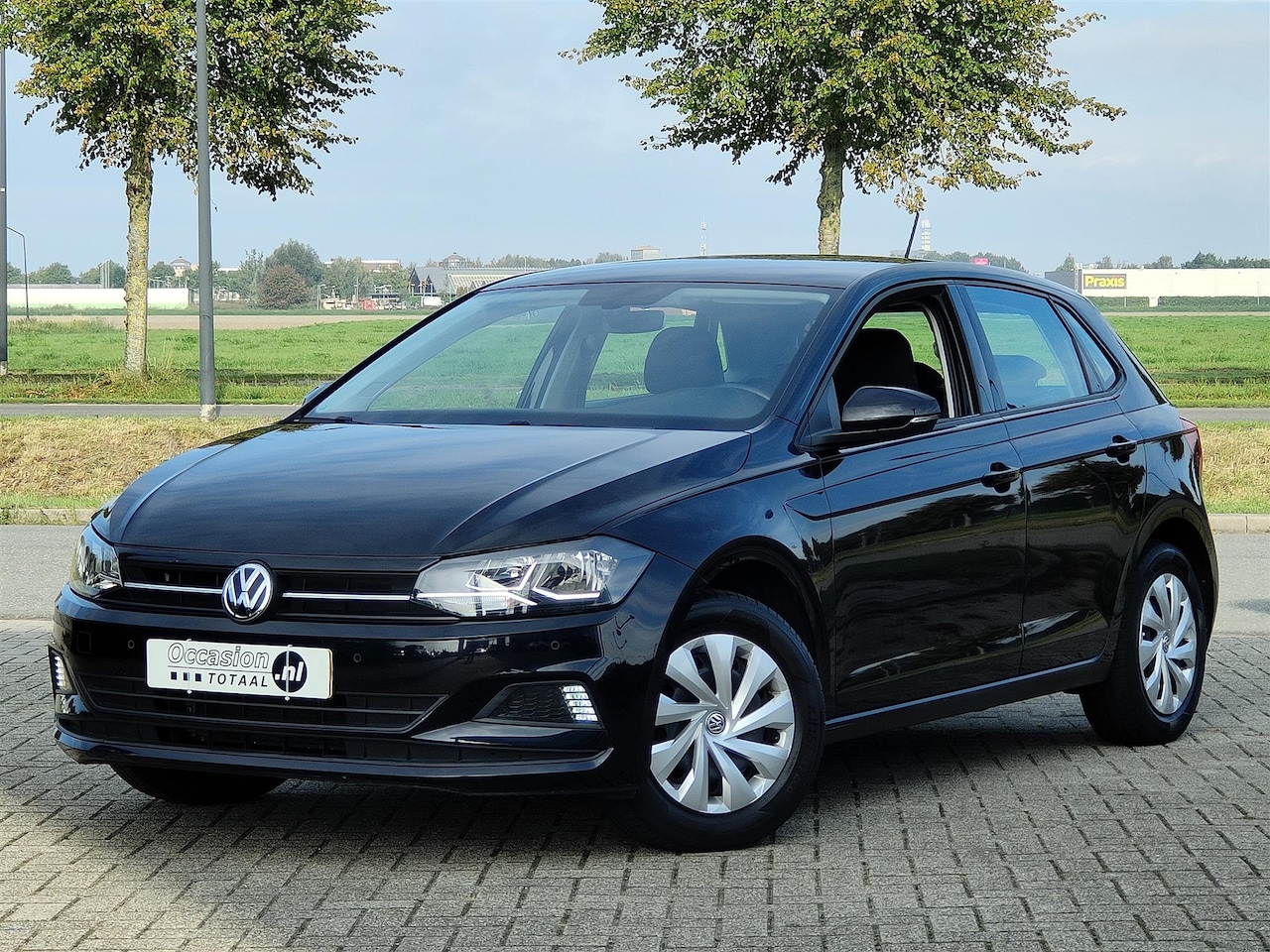 Volkswagen Polo - 1.0 MPI Trendline | Carplay | DAB | PDC - AutoWereld.nl
