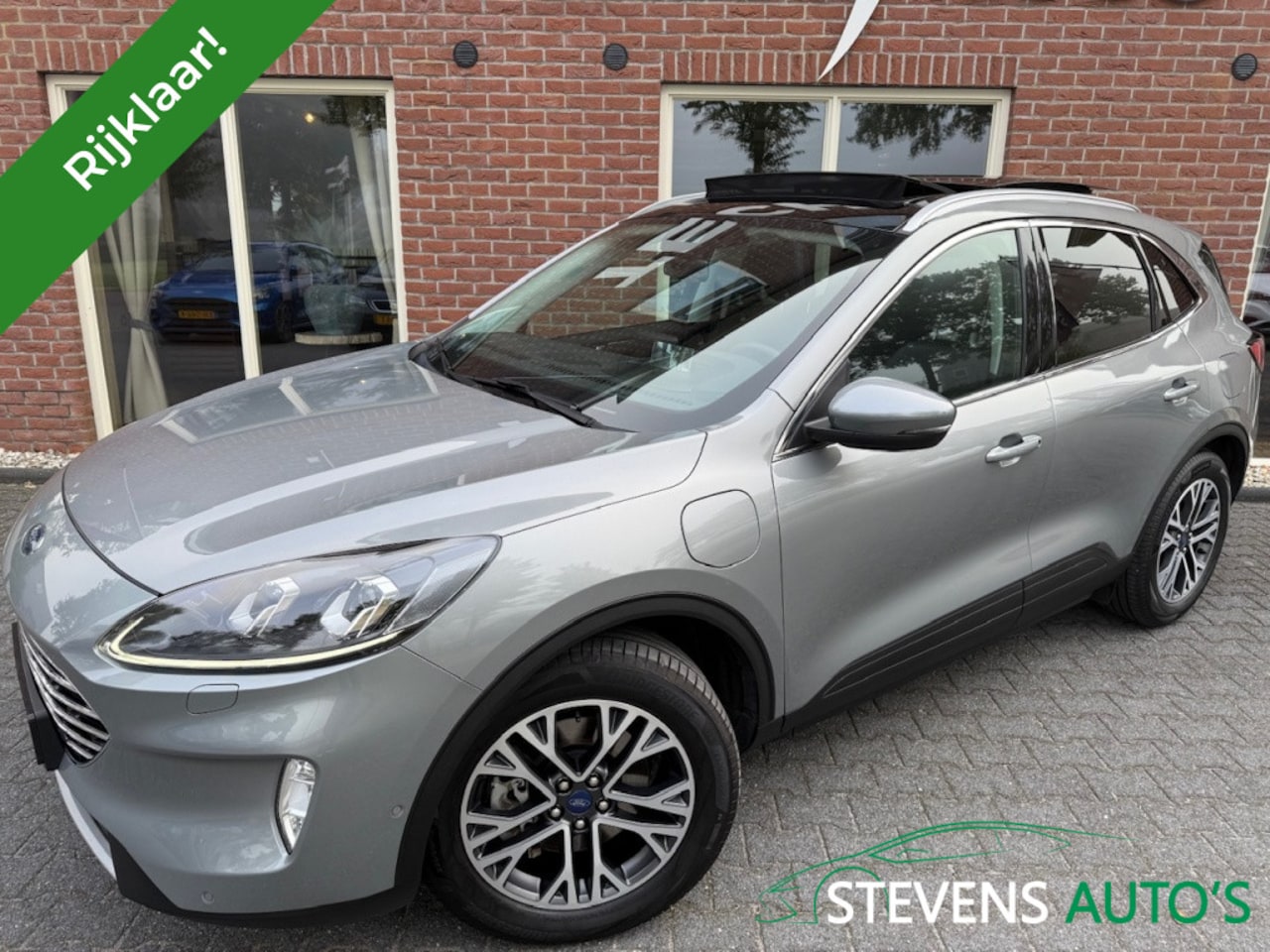 Ford Kuga - 2.5 PHEV Titanium X PANODAK / SCHUIF.KANTELDAK / STOEL&STUUR VER - AutoWereld.nl