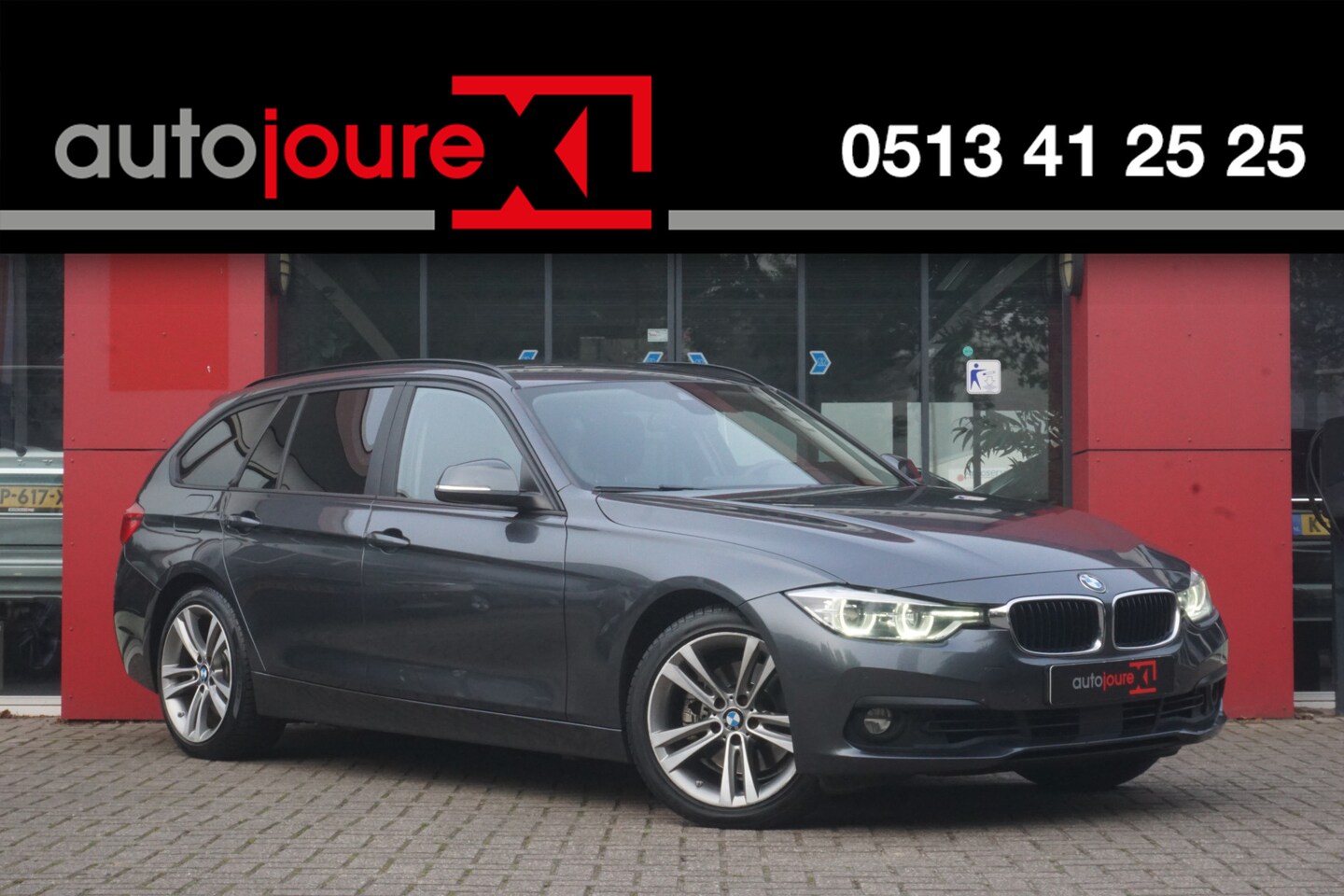 BMW 3-serie Touring - 330d High Executive | 6-Cilinder | Sportstoelen | ACC | Trekhaak | Navigatie | 18'' LM | - AutoWereld.nl