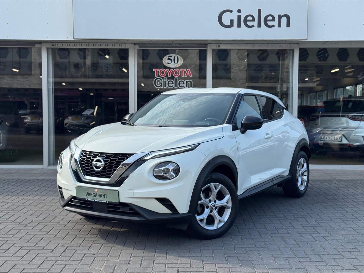 Nissan Juke - 1.0 DIG-T 117pk N-Connecta | Apple CarPlay, LED, 17inch, Climate control, Parkeersensoren, - AutoWereld.nl