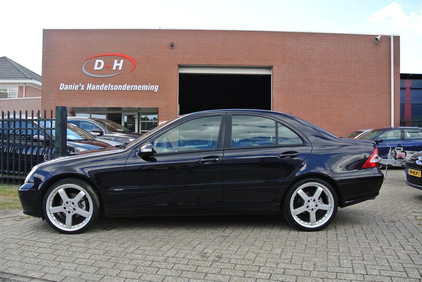 Mercedes-Benz C-klasse - 180 K. Classic automaat trekhaak inruil mogelijk nap - AutoWereld.nl