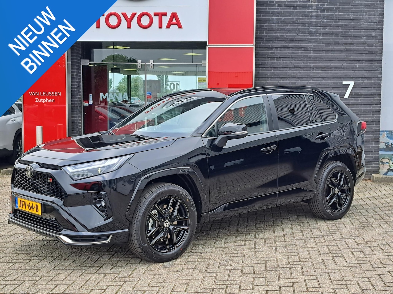 Toyota RAV4 - 2.5 Plug-in Hybrid AWD GR SPORT PANORAMISCH SCHUIF-/KANTELDAK HEAD UP BLIND SPOT - AutoWereld.nl