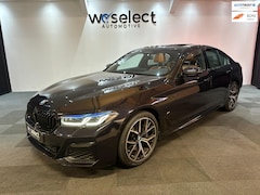 BMW 5-serie - 530i M Pano l Laser Bomvol