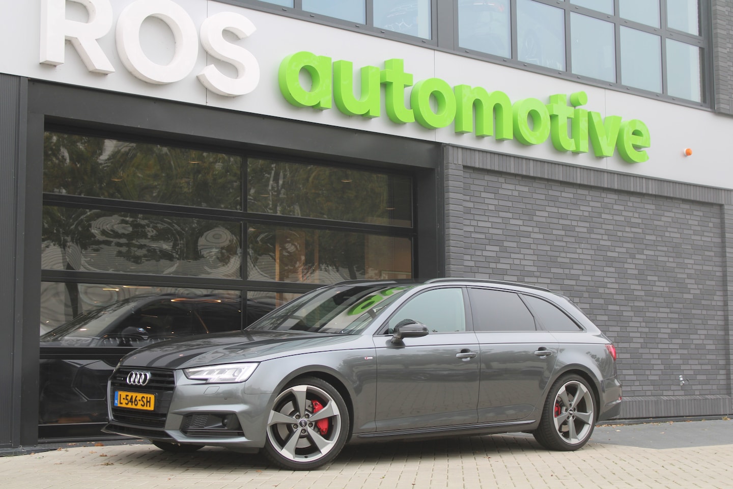 Audi A4 Avant - 2.0 TFSI MHEV quattro Sport S line black edition | 3X S-LINE | KEYLESS | DIGITAL DASH | AC - AutoWereld.nl