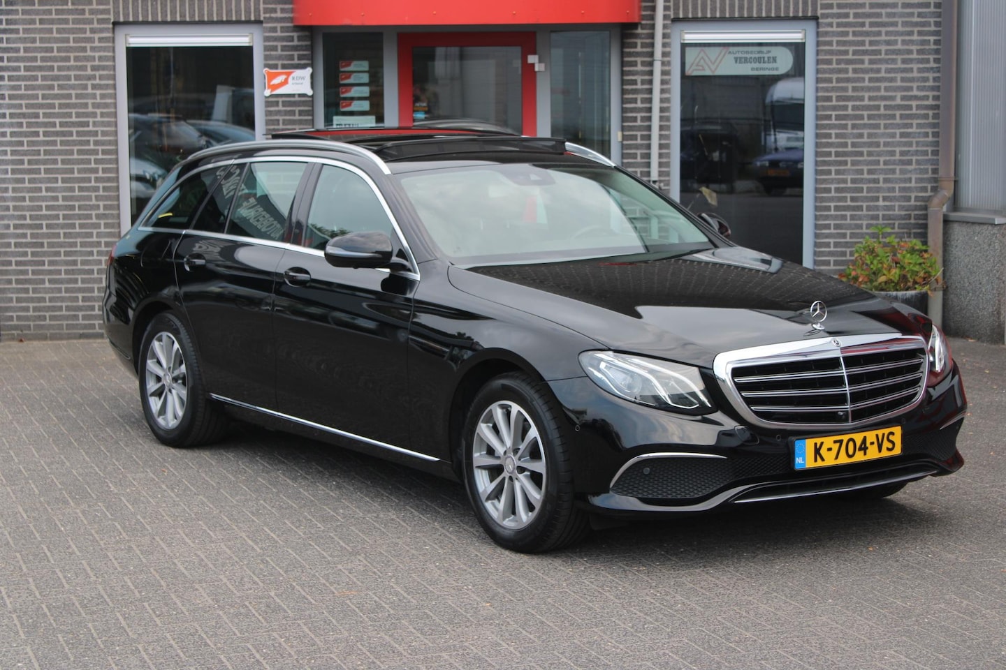 Mercedes-Benz E-klasse Estate - 200 Avantgarde Trekhaak/Pano/360 Camera - AutoWereld.nl