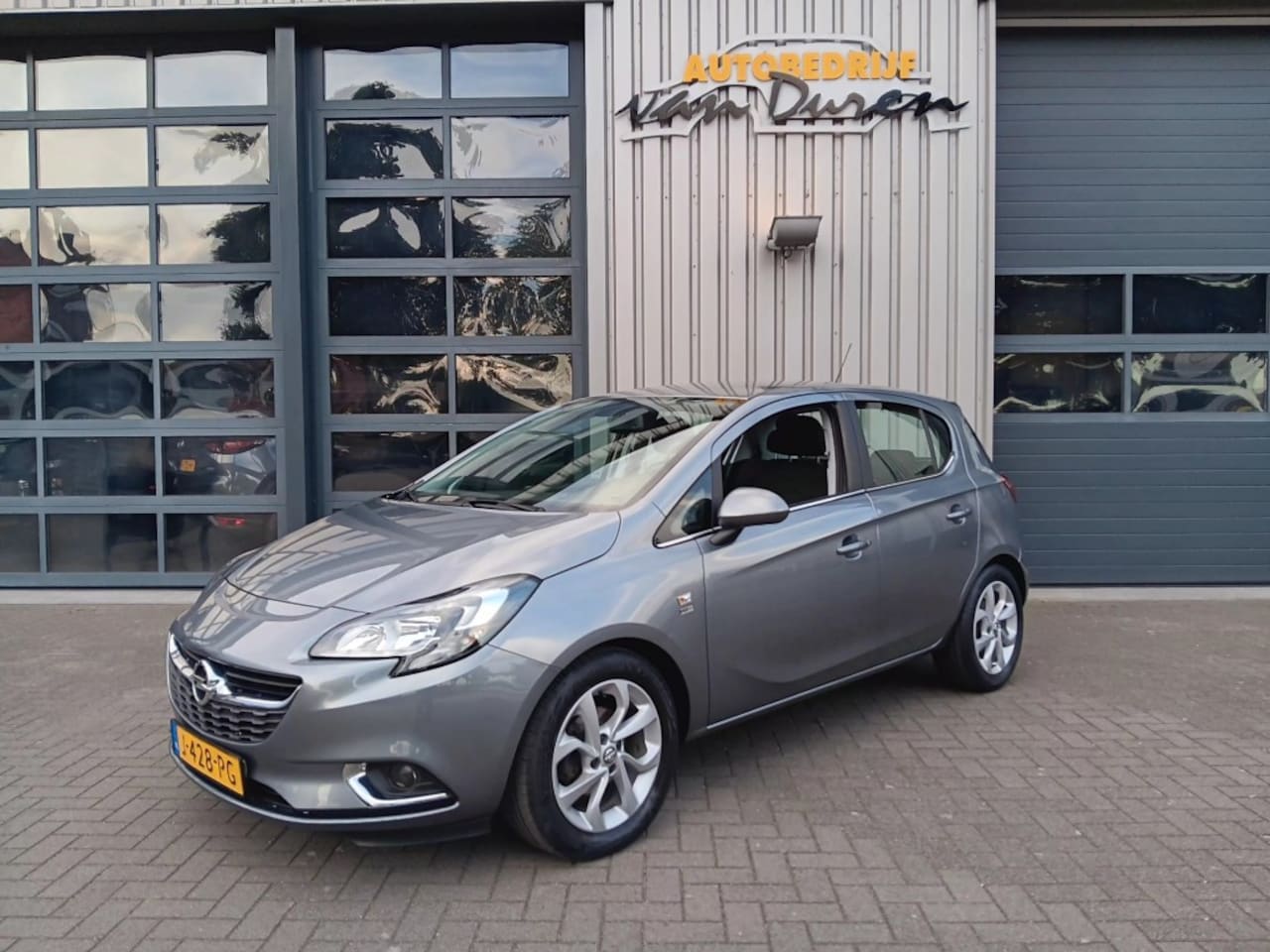 Opel Corsa-e - 1.4  120 Edition 90pk Airco  Cruise  AUR-Camera  PDC Achter  Apple Carplay - AutoWereld.nl