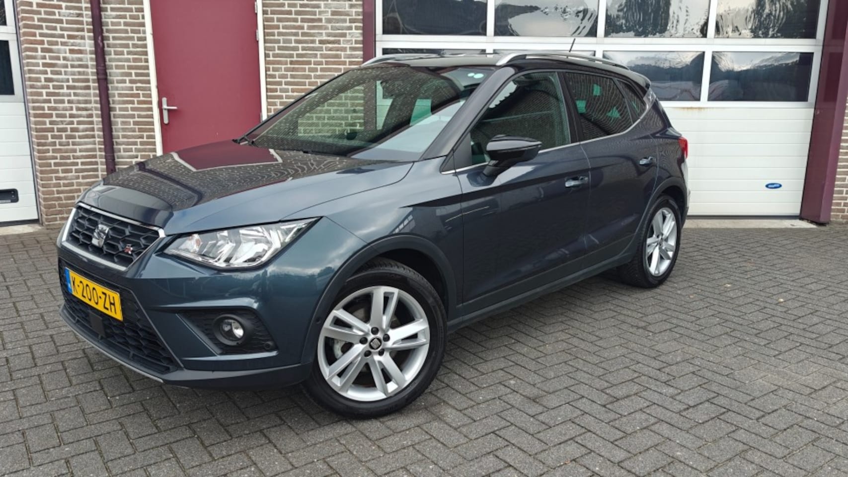 SEAT Arona - 1.0 TSI 95PK FR BUSINESS INTENSE - All Season banden - Prijs is all in. - AutoWereld.nl