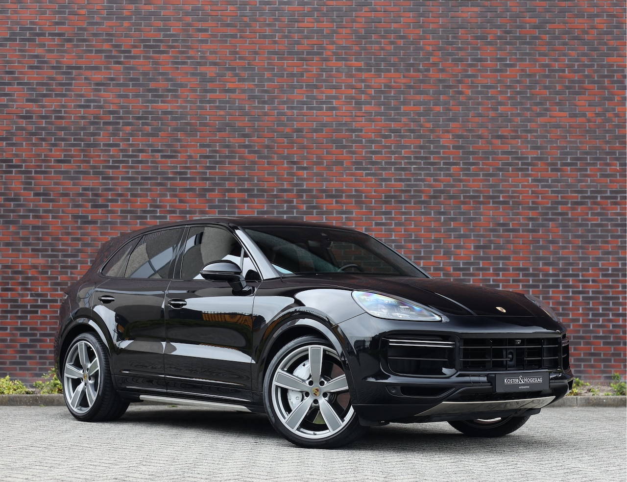 Porsche Cayenne - 4.0 Turbo | 1e Eig. - Pano - Nightvision - BOSE - AutoWereld.nl