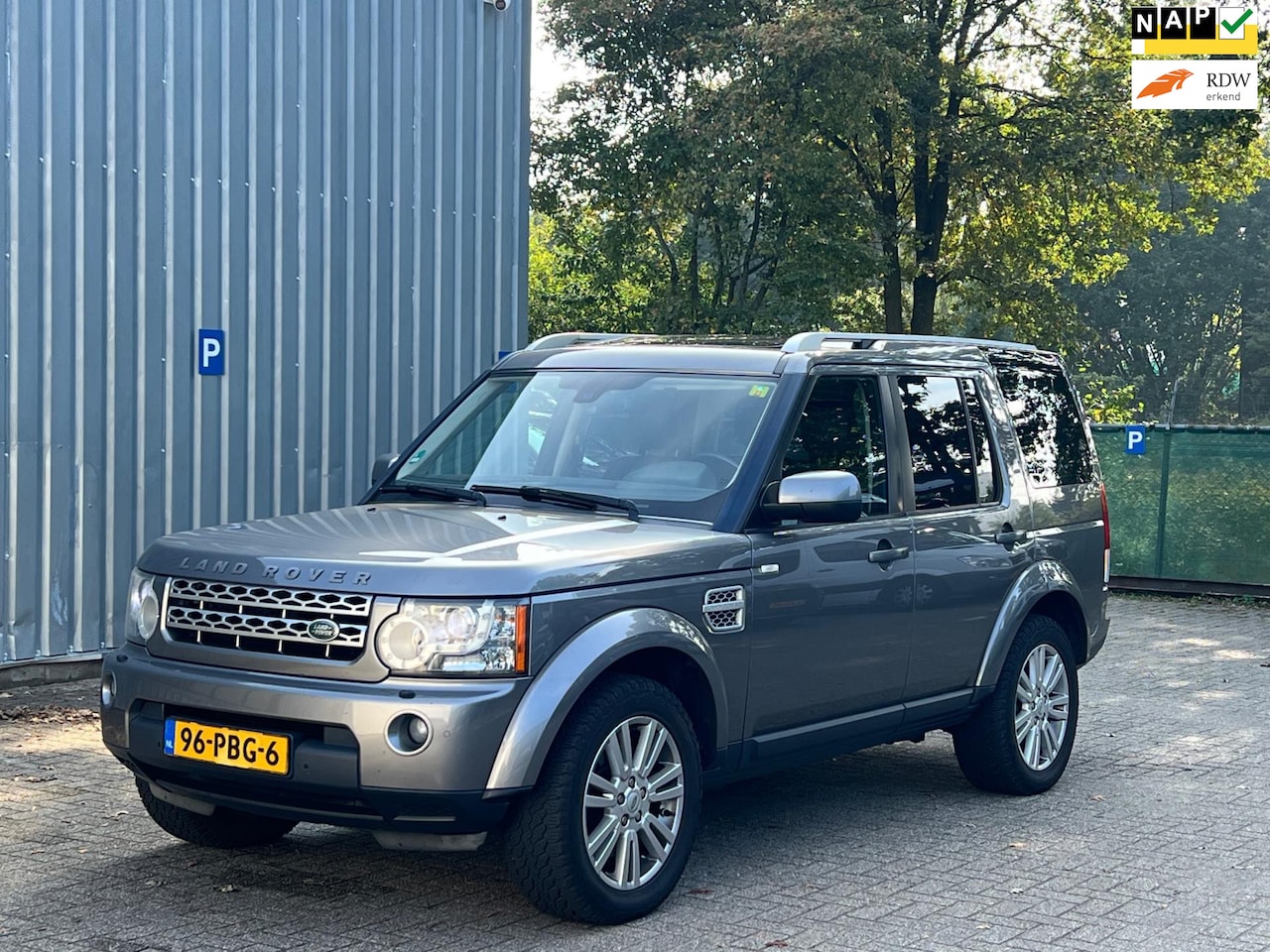 Land Rover Discovery - 3.0 SDV6 HSE / Nwe Motor + Turbo + Roetf! / Youngtimer / Prachtig exemplaar / - AutoWereld.nl