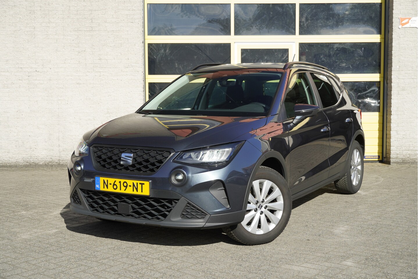 SEAT Arona - 1.0 TSI Style Business Intense BJ2021 Lmv 16" | Led | Pdc | Navi | Keyless entry | App-Con - AutoWereld.nl