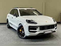 Porsche Cayenne - Turbo E-Hybrid PANO*ACHTERAS*SPDESIGN*HEADUP*SPUITLAAT