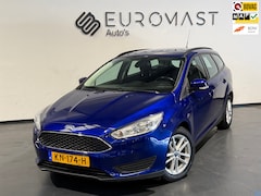 Ford Focus Wagon - 1.0 Trend Navi Airco Cruise Pdc Trekhaak Nieuwe Apk