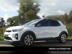 Kia Stonic - 1.0 T-GDi 100PK Sports Edition | Navigatie | Camera | Airco | Cruise Control | Sportstoele