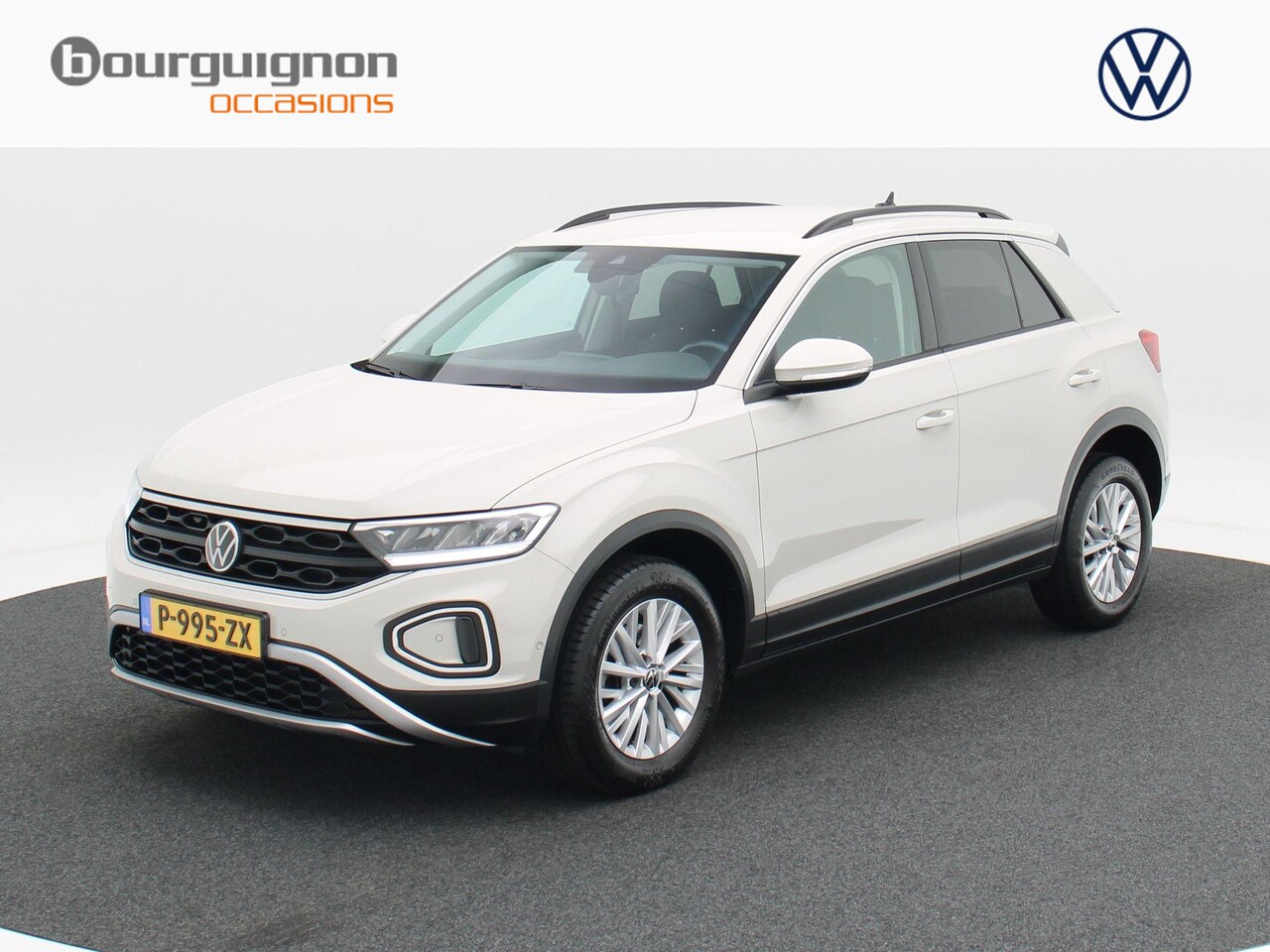 Volkswagen T-Roc - 1.0 TSi 110 Pk Life Business | Navigatie | LED | 16 Inch | Camera | Stoelverwarming | Park - AutoWereld.nl