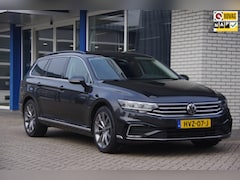 Volkswagen Passat Variant - 1.4 TSI PHEV GTE Business Trekhaak Leder Camera Carplay
