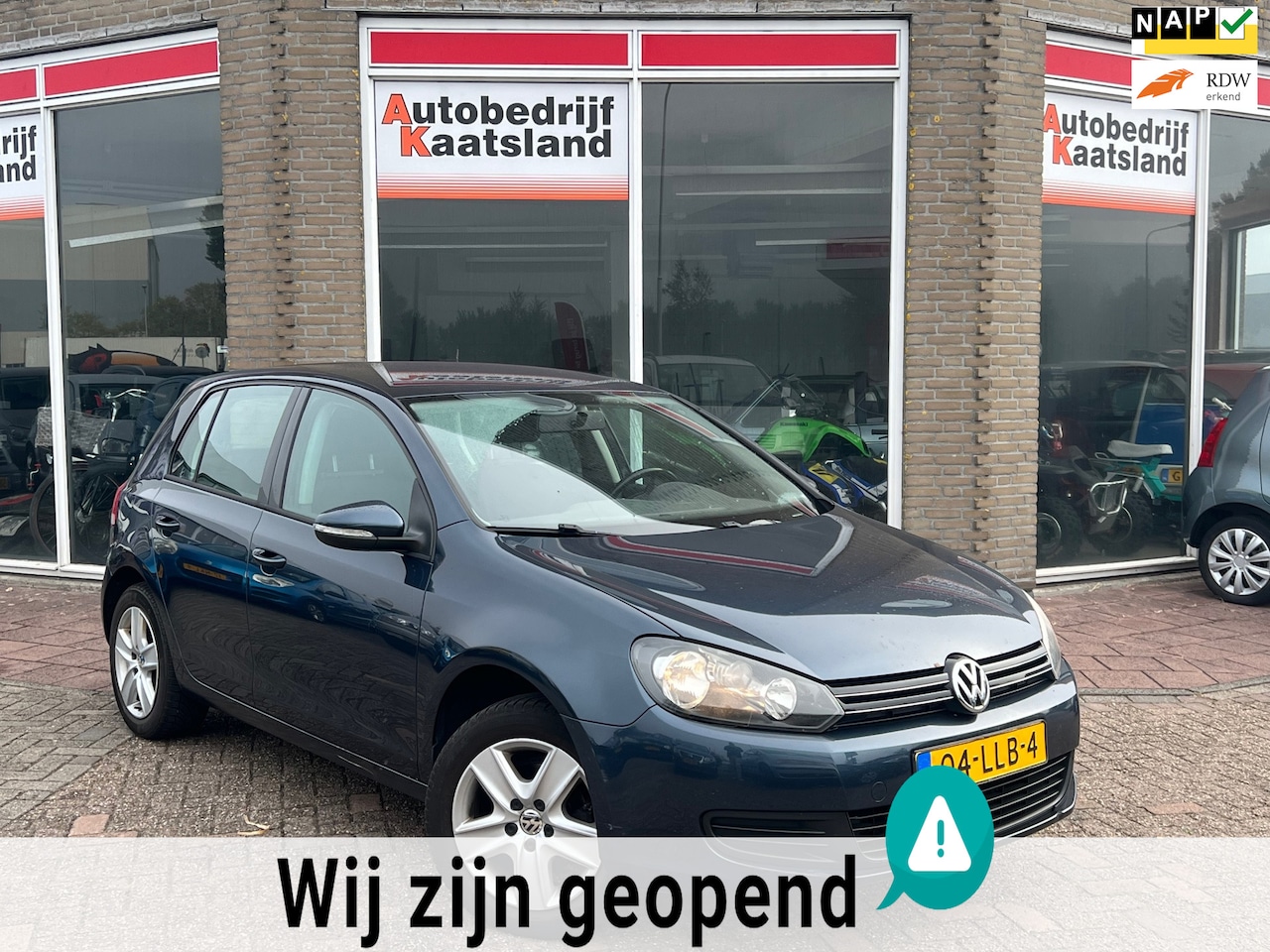 Volkswagen Golf - 1.6 TDI Comfortline 5 Drs - Clima - Cruise - Trekhaak - 2010 - AutoWereld.nl