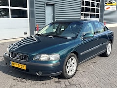 Volvo S60 - 2.4 Edition, airco, trekhaak, PDC