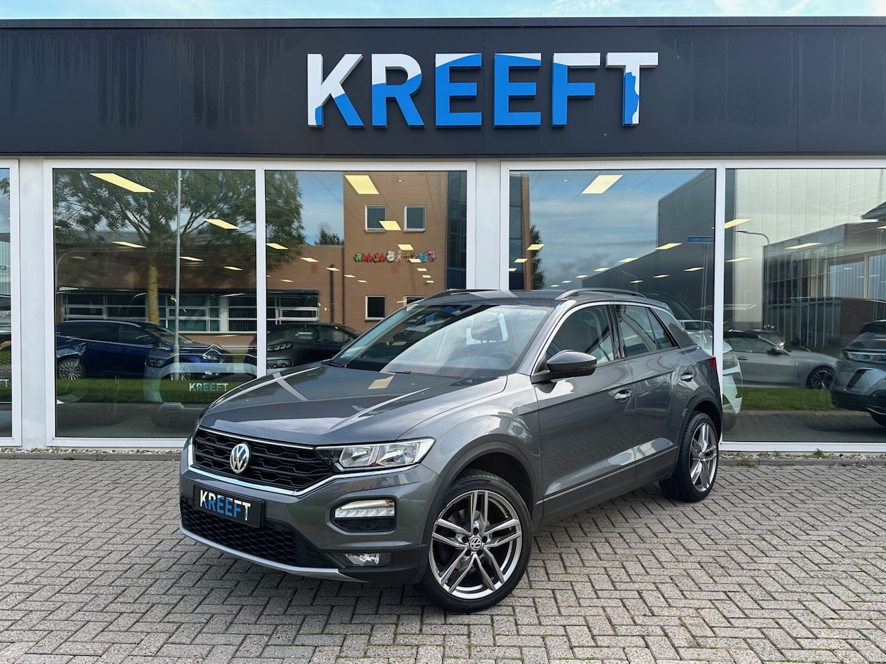 Volkswagen T-Roc - 1.5 TSI Sport Camera | Apple carplay - AutoWereld.nl