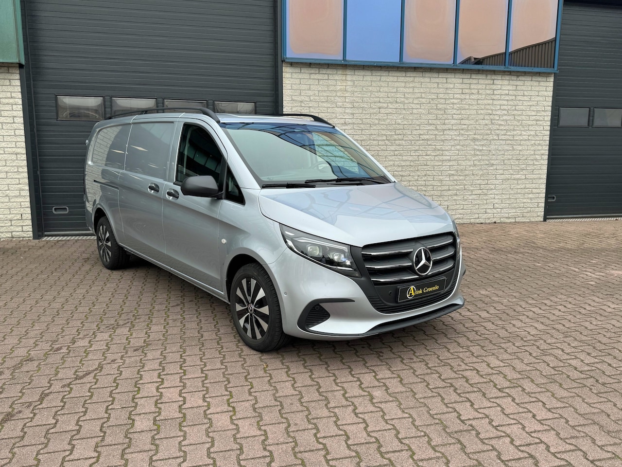 Mercedes-Benz Vito - 119 CDI L3 Select BPM vrij Multibeam 2x Schuifdeur Trekhaak 2.5T Stoel Stoel Deuren Leder - AutoWereld.nl