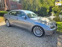 BMW 5-serie - 520i XENON/navi/6-bak/CRUISE