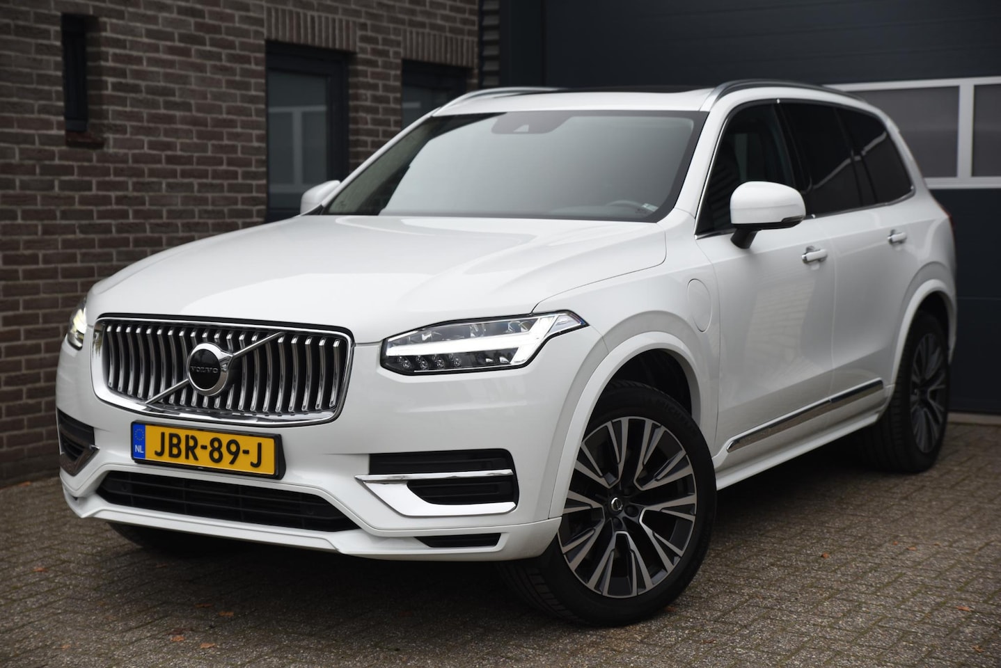 Volvo XC90 - 2.0 T8 Twin Engine AWD Inscription Intro Edition Panoramadak - Trekhaak - AutoWereld.nl