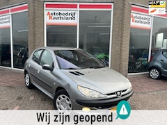 Peugeot 206 - 1.6-16V Gentry Premium 5 drs - Leder - Clima - Nieuwe APK