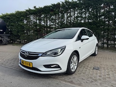 Opel Astra - 1.6 CDTI Business+