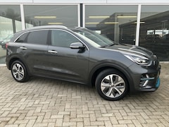 Kia e-Niro - DynamicPlusLine 64 kWh 50% deal 9.975, - ACTIE Schuif-kantel dak / Stoel verwarming / PDC