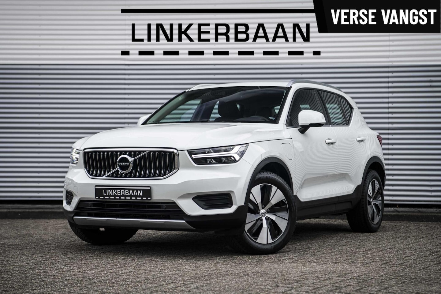 Volvo XC40 - 1.5 T4 Recharge Inscription Expression | Navigatie | Leder | PDC | Keyless | Clima | - AutoWereld.nl