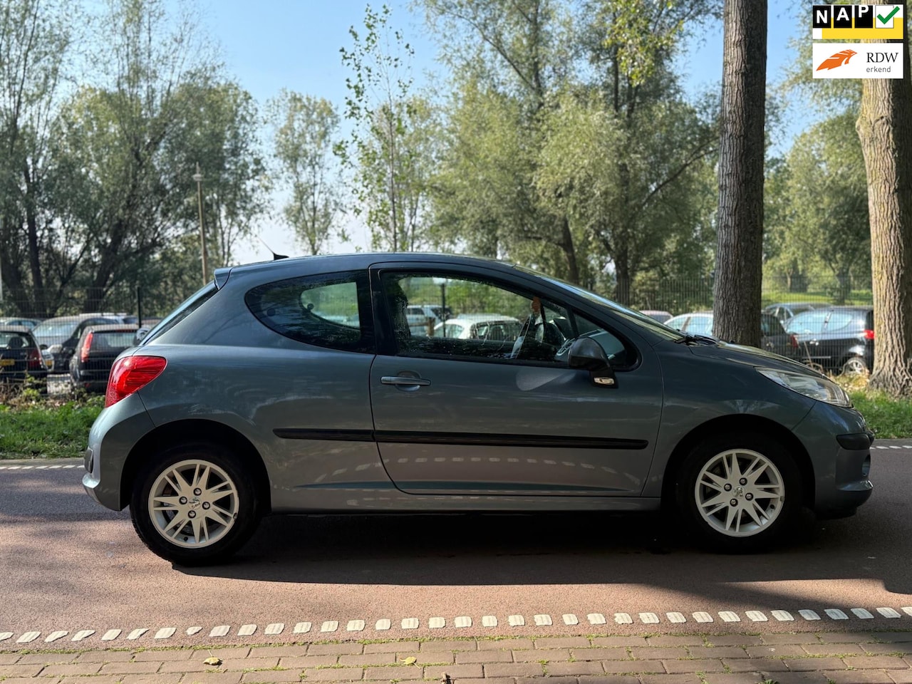 Peugeot 207 - 1.4 VTi Cool 'n Blue APK2026!AIRCO!TREKHAAK! - AutoWereld.nl