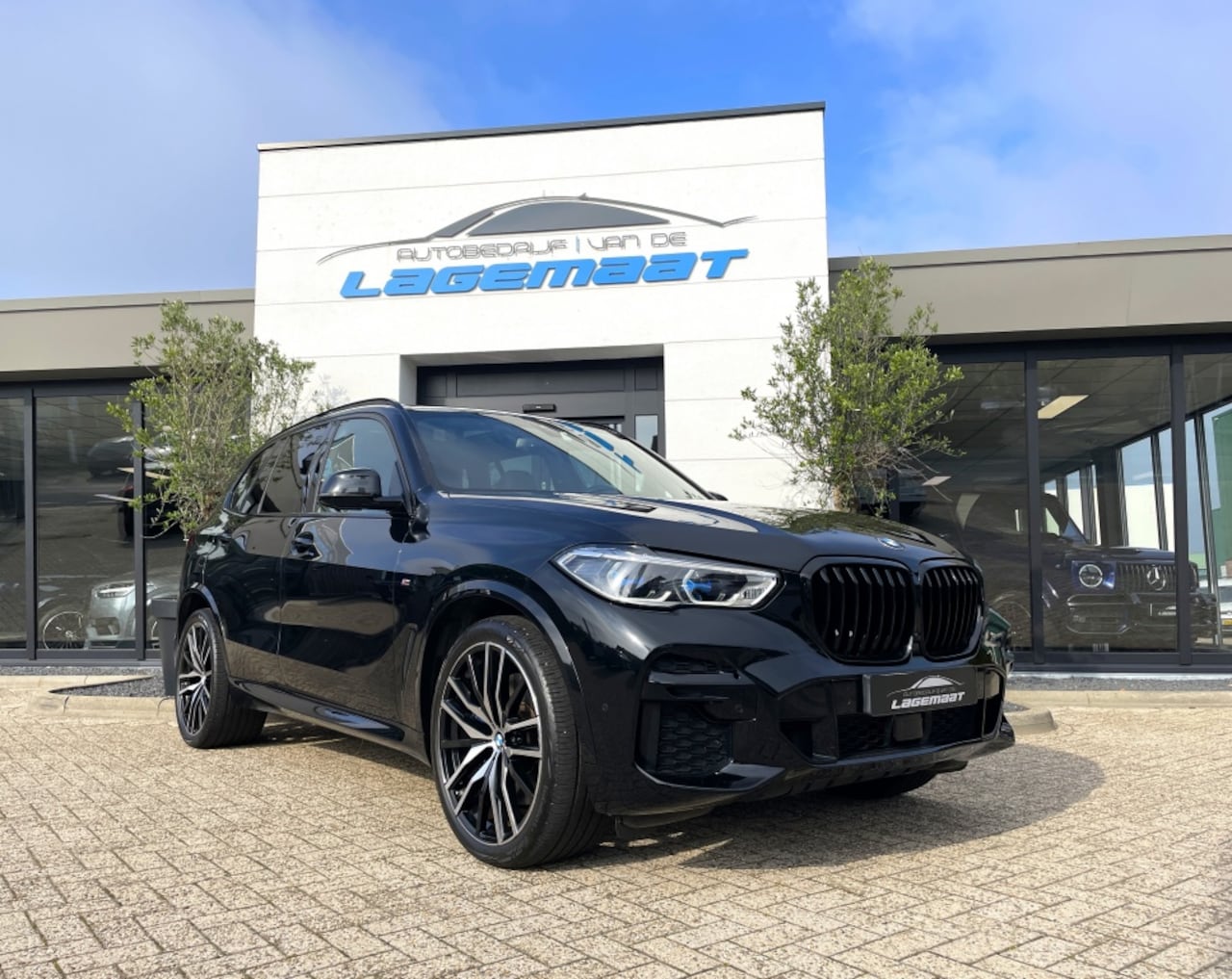 BMW X5 - 40d M-Sport| Panodak| Trekhaak| Soft Close| Head-Up - AutoWereld.nl