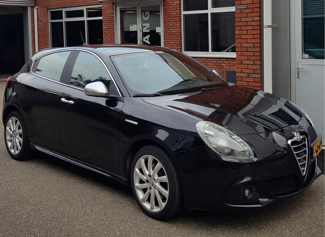 Alfa Romeo Giulietta - 1.4 T 170Pk Vol Leder Navi Xenon Cruise 17" - AutoWereld.nl