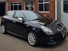 Alfa Romeo Giulietta - 1.4 T 170Pk Vol Leder Navi Xenon Cruise 17"