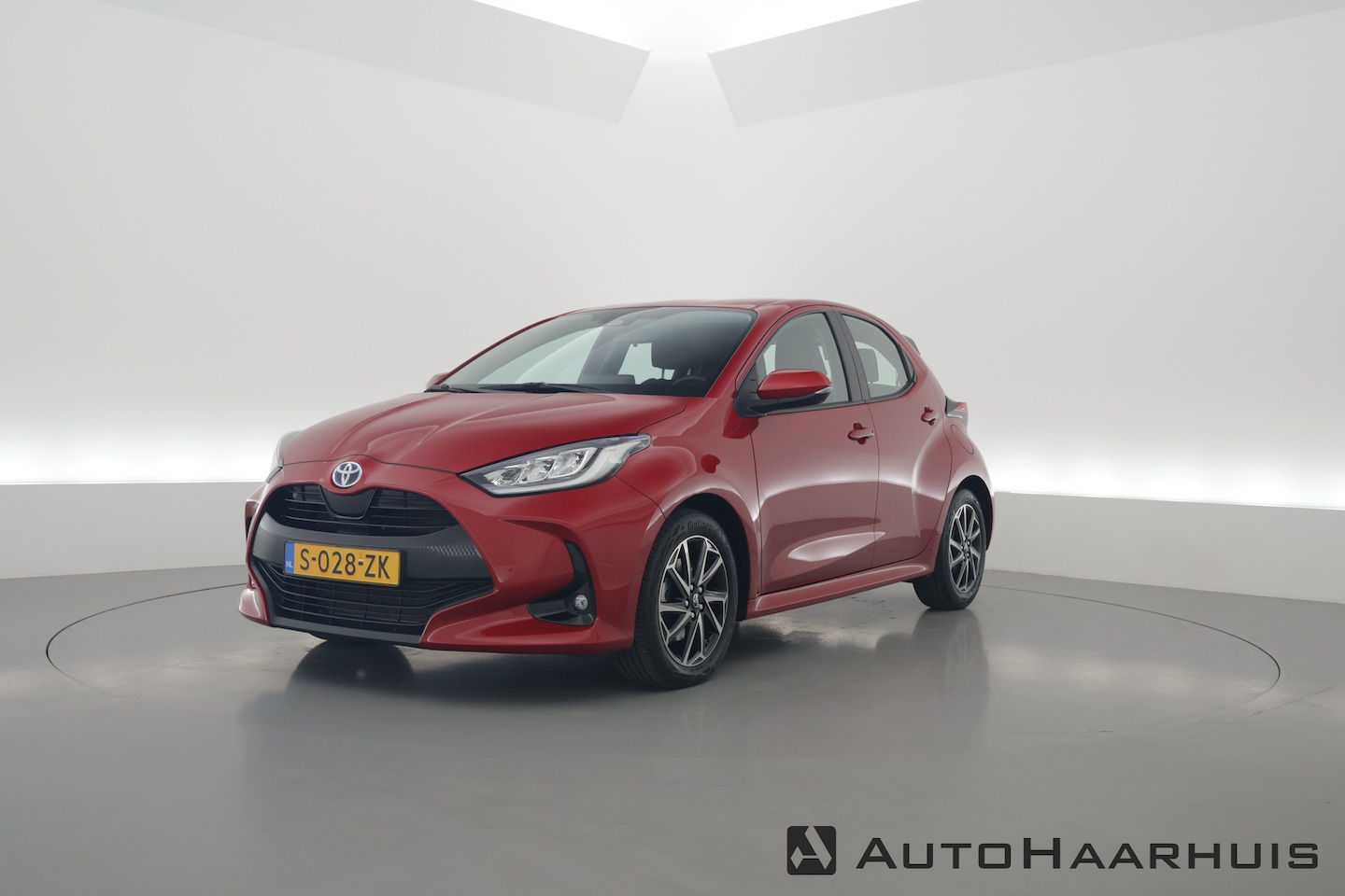 Toyota Yaris - 1.5 Hybrid Dynamic | CarPlay | Camera | Adapt. Cruise | Keyless | DAB - AutoWereld.nl