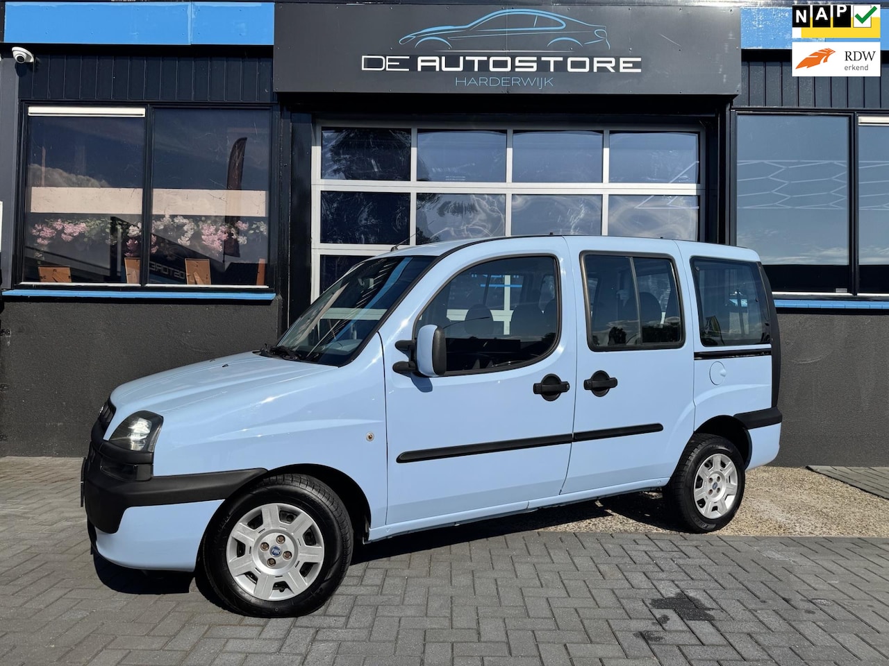 Fiat Doblò - 1.6-16V Family Airco Elec Ramen Trekhaak Dealer onderhouden Zeer Nette Auto!!! - AutoWereld.nl