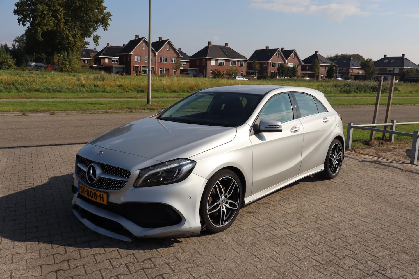 Mercedes-Benz A-klasse - 180 Sport Edition Automaat /MOTOR DEFECT/ - AutoWereld.nl