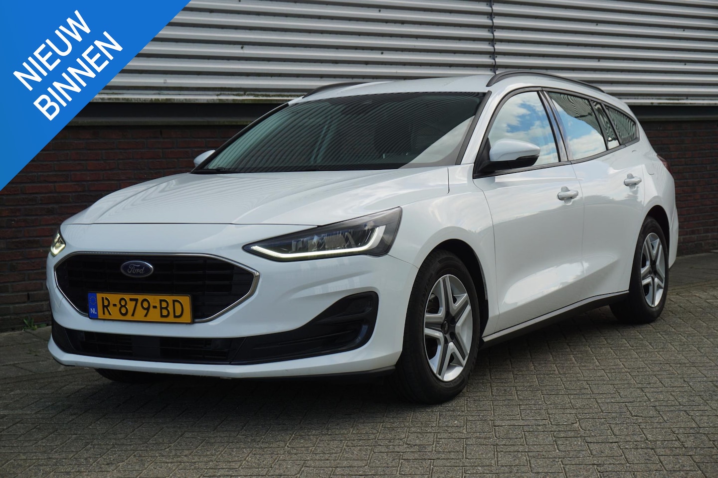 Ford Focus Wagon - 1.0 EcoBoost 125PK Hybrid Connected/Comfort Stoel/ Trekhaak. - AutoWereld.nl