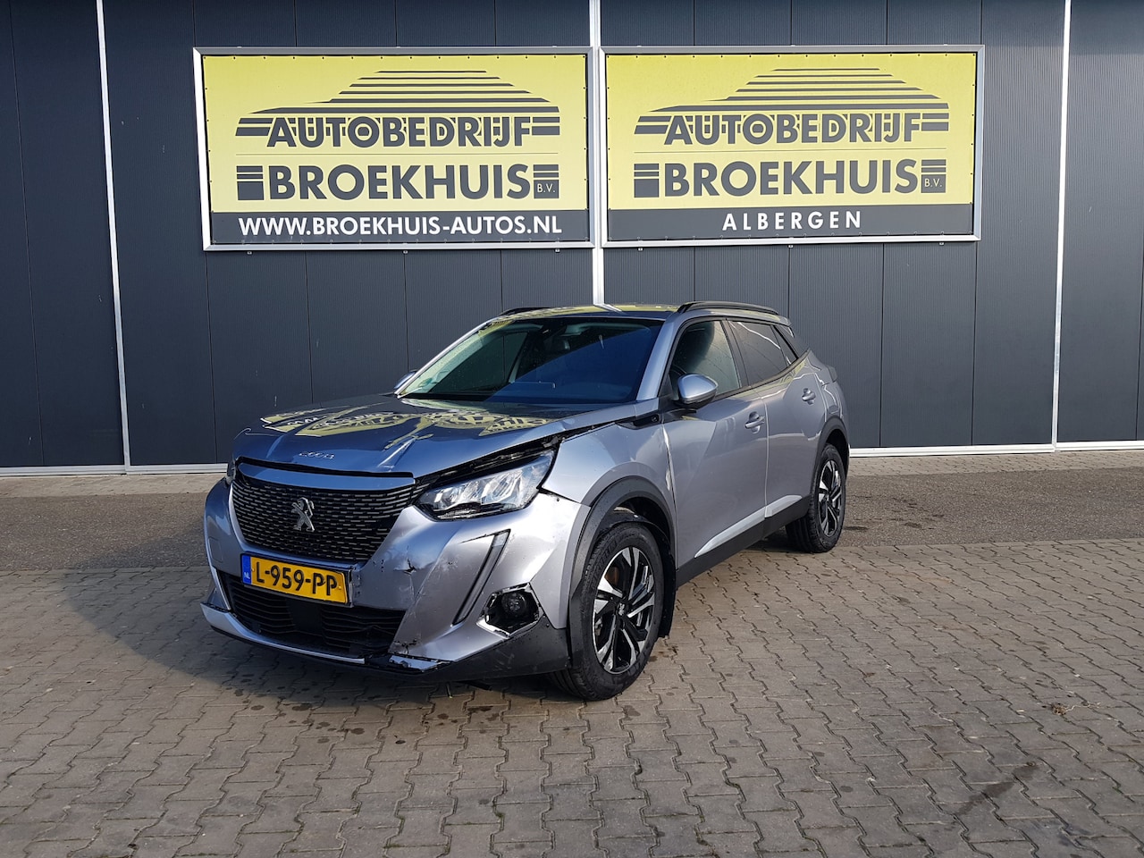 Peugeot e-2008 - EV Allure Pack 50 kWh - AutoWereld.nl