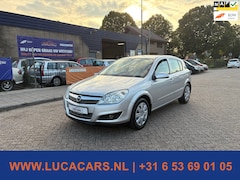 Opel Astra - 1.6 Temptation 2X SLEUTEL + TREKHAAK
