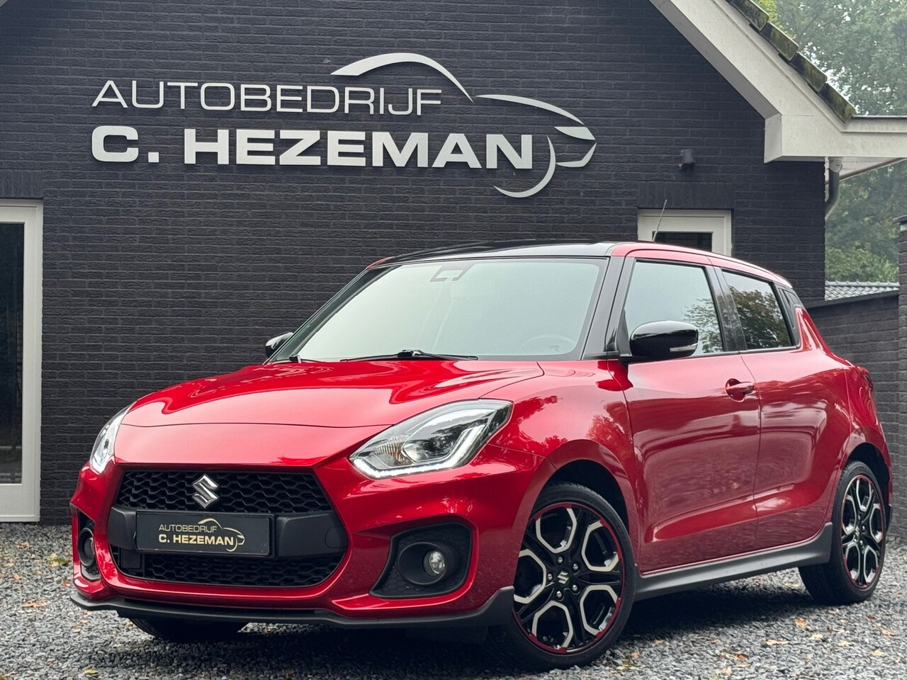 Suzuki Swift - 1.4 Sport 1E EIGENAAR DEALEROH CAMERA CRUISE XENON APPLE CARPLAY - AutoWereld.nl