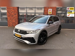 Volkswagen Tiguan - 1.5 TSI DSG 3x R-Line Black|Leer|Camera|Zwenk Trekhaak|Dode hoek herkenning