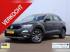 Volkswagen T-Roc - 1.0 TSI Style Business 17 inch LMV Navigatie Carplay Android Airco Adaptive Cruise Parkeer