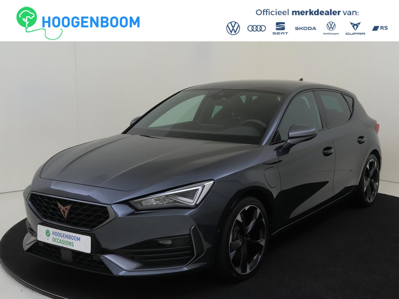 CUPRA Leon - 1.4 e-Hybrid Business | Parkeerassistent | Adaptieve demping systeem | 3-zone airco | Keyl - AutoWereld.nl