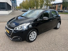 Peugeot 208 - 1.2 PureT. Blue Lion NAVI CRUISE PDC CARPLAY NAP