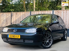 Volkswagen Golf - 1.6 Comfortline AIRCO I NAVI I 18 LMV I APK