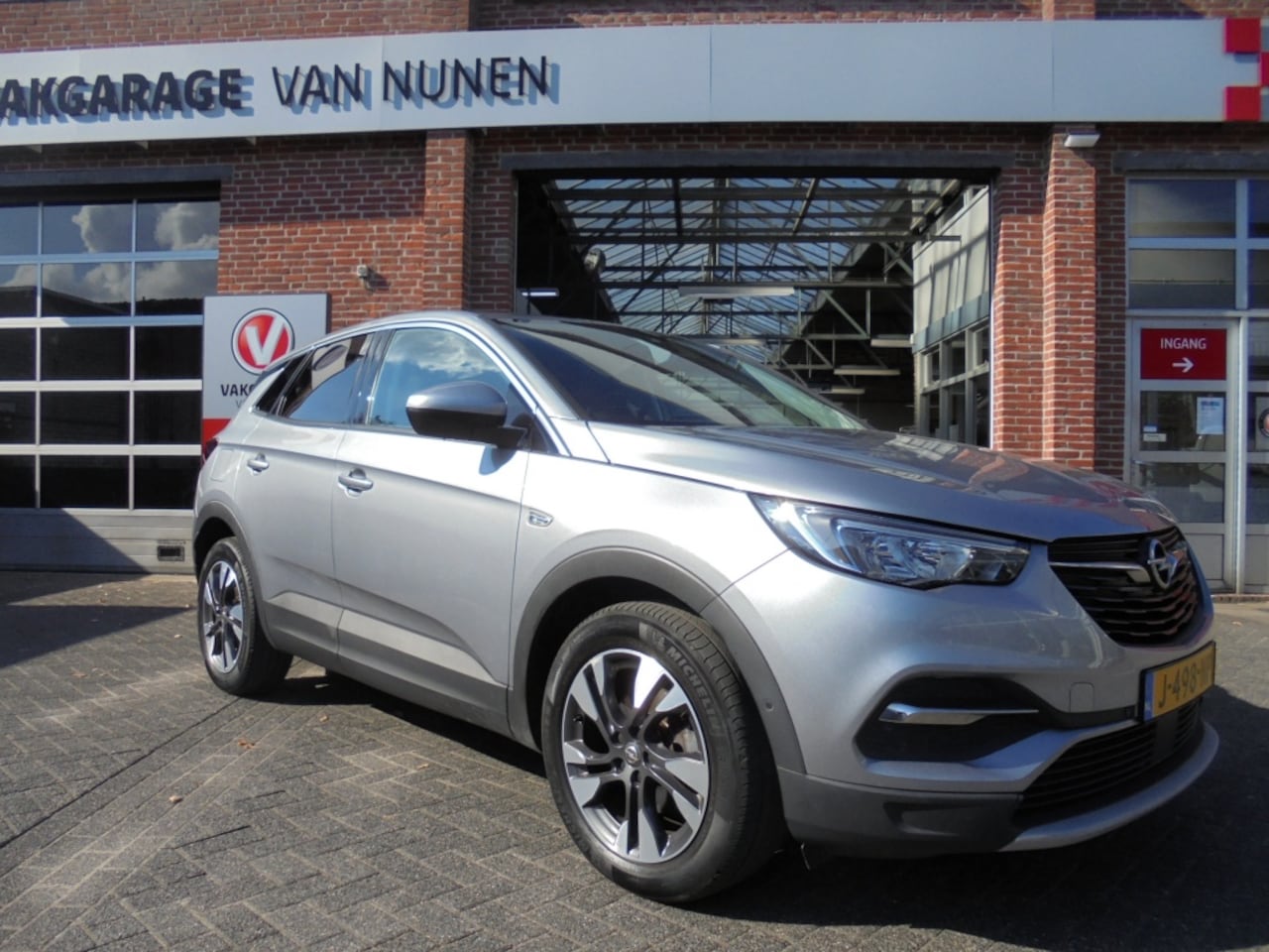 Opel Grandland X - ||Led||PDC||ECC||Apple| 1.2 Turbo Bus. Ex. - AutoWereld.nl